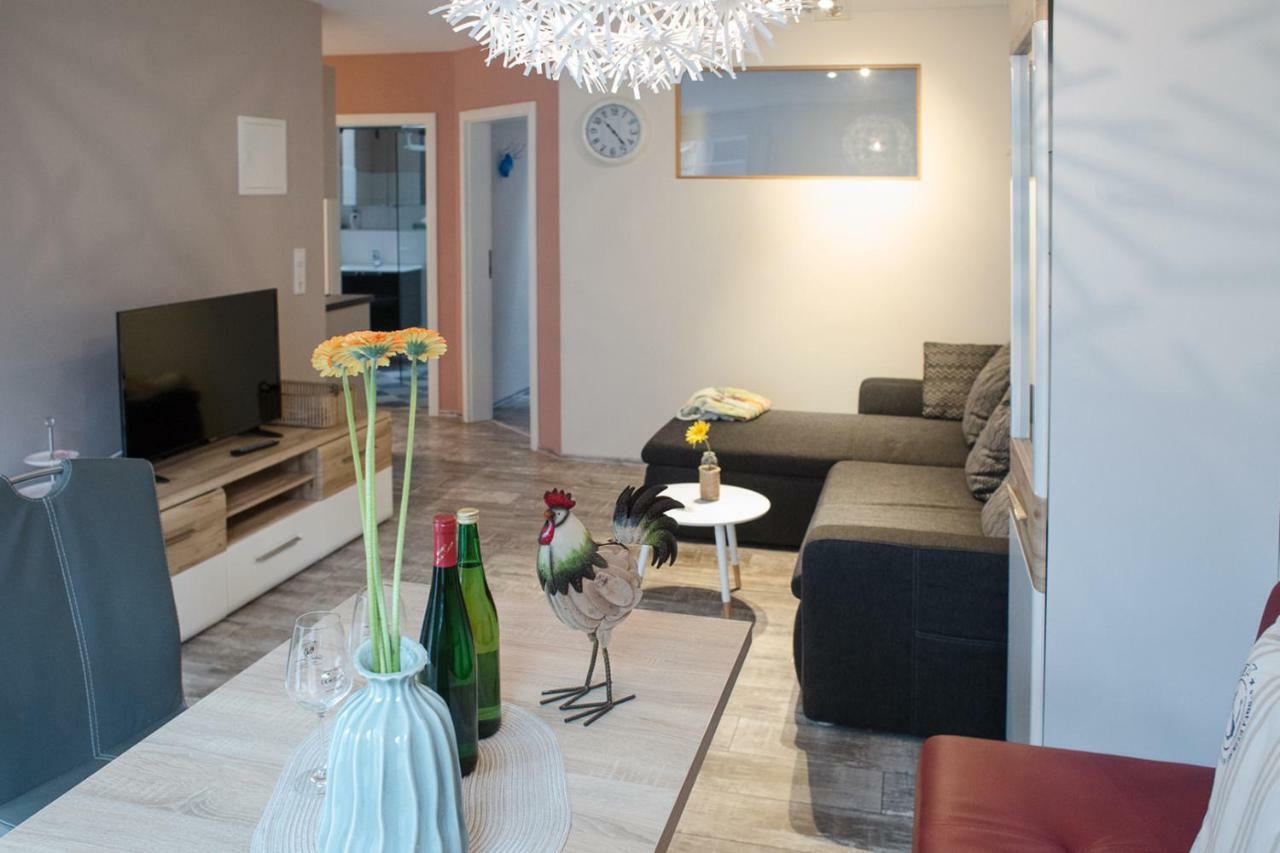 Haus Ambiente Apartment ไรล์ ภายนอก รูปภาพ
