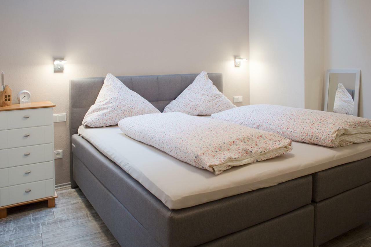 Haus Ambiente Apartment ไรล์ ภายนอก รูปภาพ